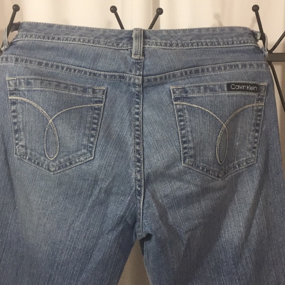 Calvin Klein Jeans Woman’s Light Wash Capris 29/8 - Picture 7 of 8